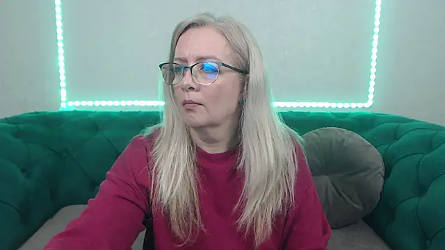 IvanaCharm online show from 3, 4, 2026