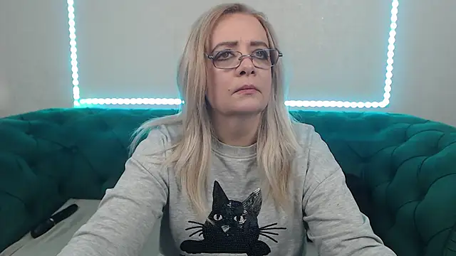 IvanaCharm online show from 10, 1, 2026