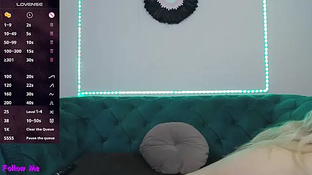 IvanaCharm online show from 10, 10, 2025