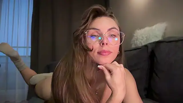 girl next door19 online show from 20, 10, 2025