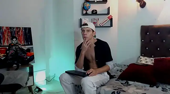 flowers18 online show from 18, 3, 2025