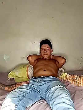 Snapshot of geroAguilar chatting on 14, 10, 2025 geroAguilar online show from 14, 10, 2025