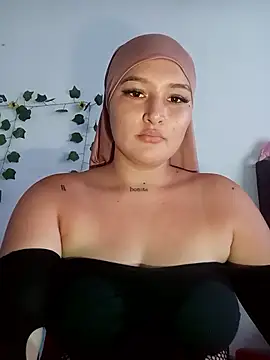 Celeste camila18 online show from 21, 9, 2025