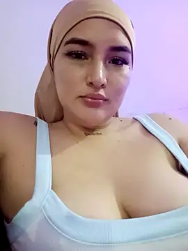 Celeste camila18 online show from 13, 3, 2026