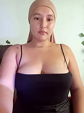 Celeste camila18 online show from 1, 11, 2025