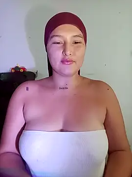 Celeste camila18 online show from 9, 11, 2025