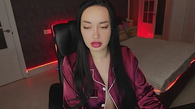 Miss Elia online show from 10, 3, 2025