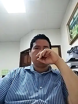 Snapshot of Whiper2024 chatting on 16, 7, 2026 Whiper2024 online show from 16, 7, 2026
