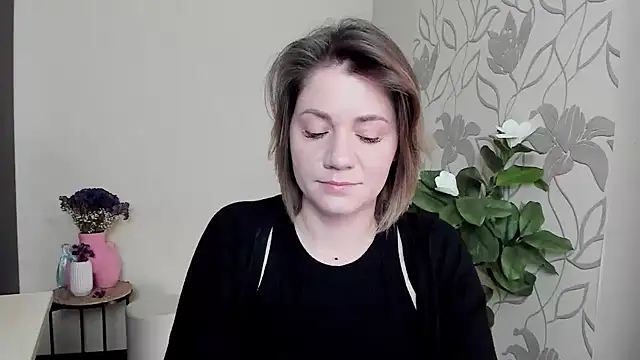 MariaSttone online show from 6, 3, 2025