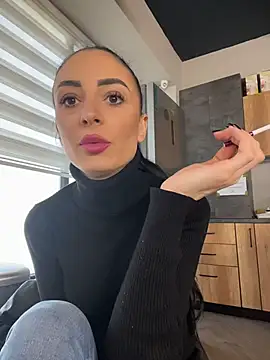 Snapshot of FeetVibe chatting on 29, 10, 2025 FeetVibe online show from 29, 10, 2025