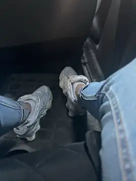 FeetVibe online show from 24, 4, 2026