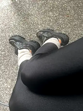 Snapshot of FeetVibe chatting on 7, 10, 2025 FeetVibe online show from 7, 10, 2025