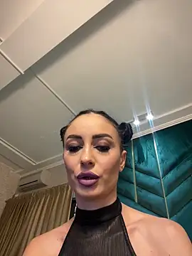 Snapshot of FeetVibe chatting on 11, 9, 2025 FeetVibe online show from 11, 9, 2025