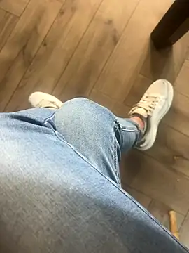 Snapshot of FeetVibe chatting on 14, 10, 2025 FeetVibe online show from 14, 10, 2025