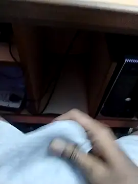 Tamilandteluguboy14 online show from 5, 12, 2024