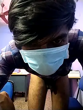 Tamilandteluguboy14 online show from 13, 4, 2026