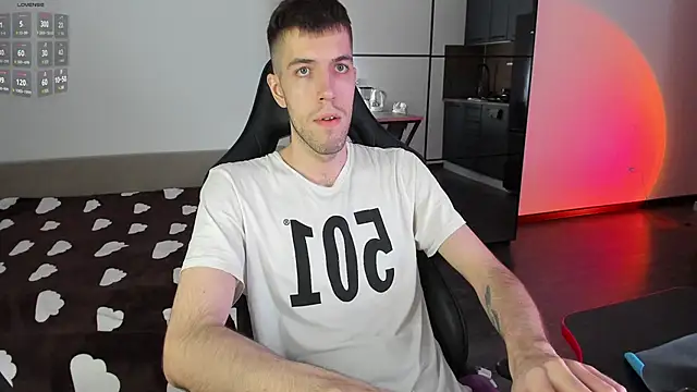 White Dylan online show from 7, 3, 2025