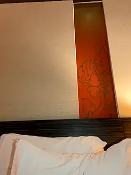 English-Chloe96 online show from 8, 10, 2025