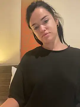 English-Chloe96 online show from 3, 11, 2025