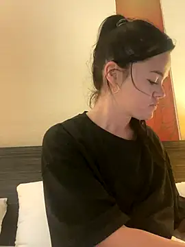 English-Chloe96 online show from 6, 10, 2025