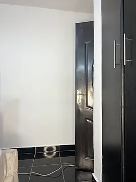 prettiepearl online show from 4, 4, 2026