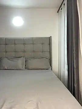 prettiepearl online show from 11, 4, 2026