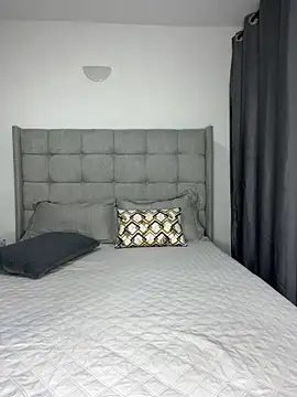 prettiepearl online show from 9, 10, 2025