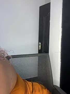 Snapshot of prettiepearl chatting on 30, 6, 2026 prettiepearl online show from 30, 6, 2026