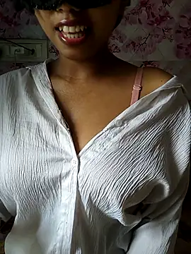 Snapshot of sandy_naughty chatting on 24, 6, 2026 sandy naughty online show from 24, 6, 2026