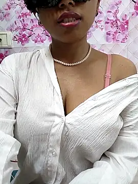 Snapshot of sandy_naughty chatting on 19, 4, 2026 sandy naughty online show from 19, 4, 2026