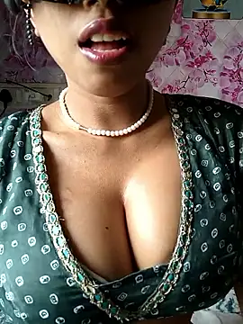 Snapshot of sandy_naughty chatting on 7, 2, 2026 sandy naughty online show from 7, 2, 2026