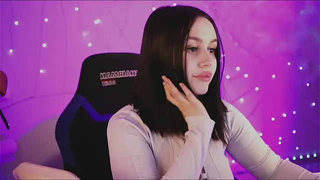 Snapshot of SerenaFerrera chatting on 9, 1, 2025 SerenaFerrera online show from 9, 1, 2025