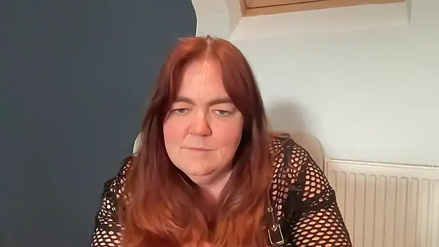 curvy-milf-abbie online show from 4, 6, 2026