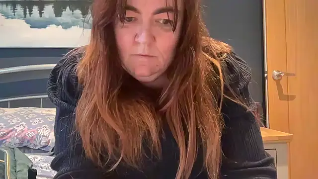 curvy-milf-abbie online show from 3, 2, 2026