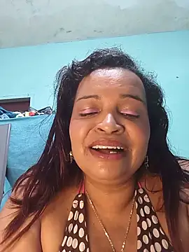 Snapshot of _violetta_- chatting on 10, 7, 2026 violetta - online show from 10, 7, 2026