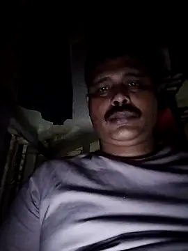 Snapshot of Vinay-kumar89 chatting on 17, 12, 2025 Vinay-kumar89 online show from 17, 12, 2025