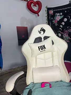 RuivaRaposinha online show from 8, 10, 2025