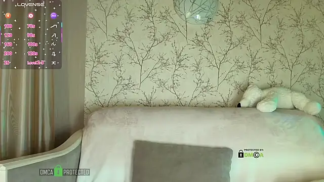 MilfeaN online show from 19, 12, 2025