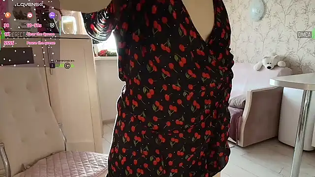 MilfeaN online show from 15, 12, 2025