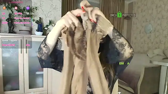 MilfeaN online show from 14, 11, 2025