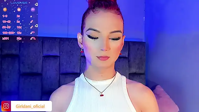 Liittle foxxxy online show from 28, 2, 2025