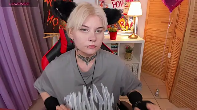 mekurisu online show from 4, 3, 2025