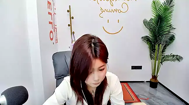 Snapshot of YYBAOBEI chatting on 3, 12, 2024 YYBAOBEI online show from 3, 12, 2024