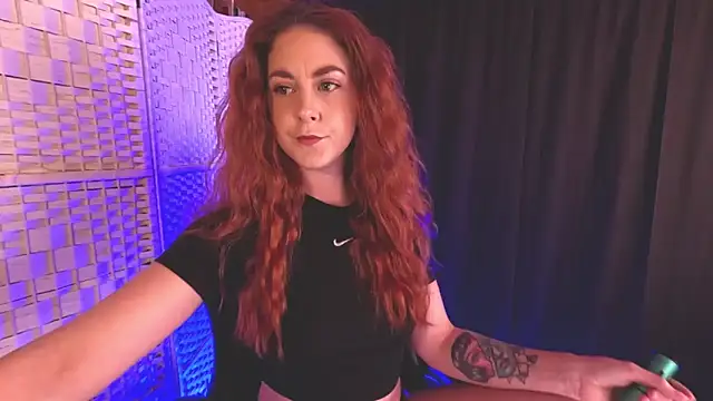 KayleyxEmily online show from 6, 3, 2025