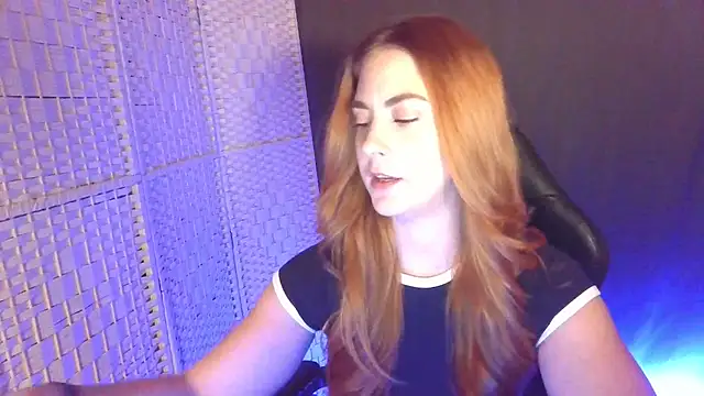 Snapshot of KayleyxEmily chatting on 19, 2, 2026 KayleyxEmily online show from 19, 2, 2026