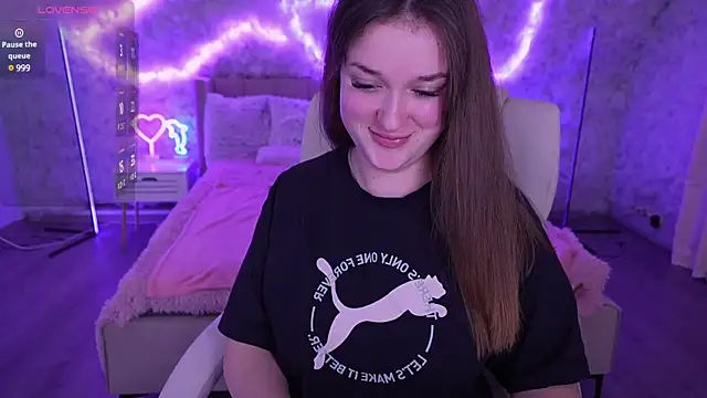 DonnaLustt online show from 6, 3, 2025