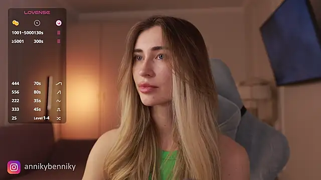 Snapshot of Coconutkittyy chatting on 22, 3, 2025 Coconutkittyy online show from 22, 3, 2025