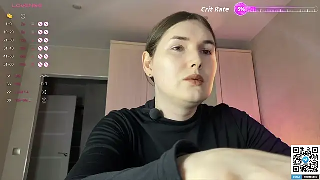 Maria Bowie online show from 4, 10, 2025