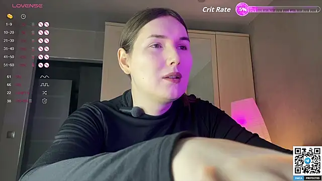 Maria Bowie online show from 8, 10, 2025