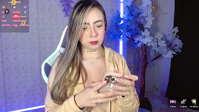 NaomiFox1 online show from 26, 2, 2025